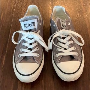 Converse sneakers size 7